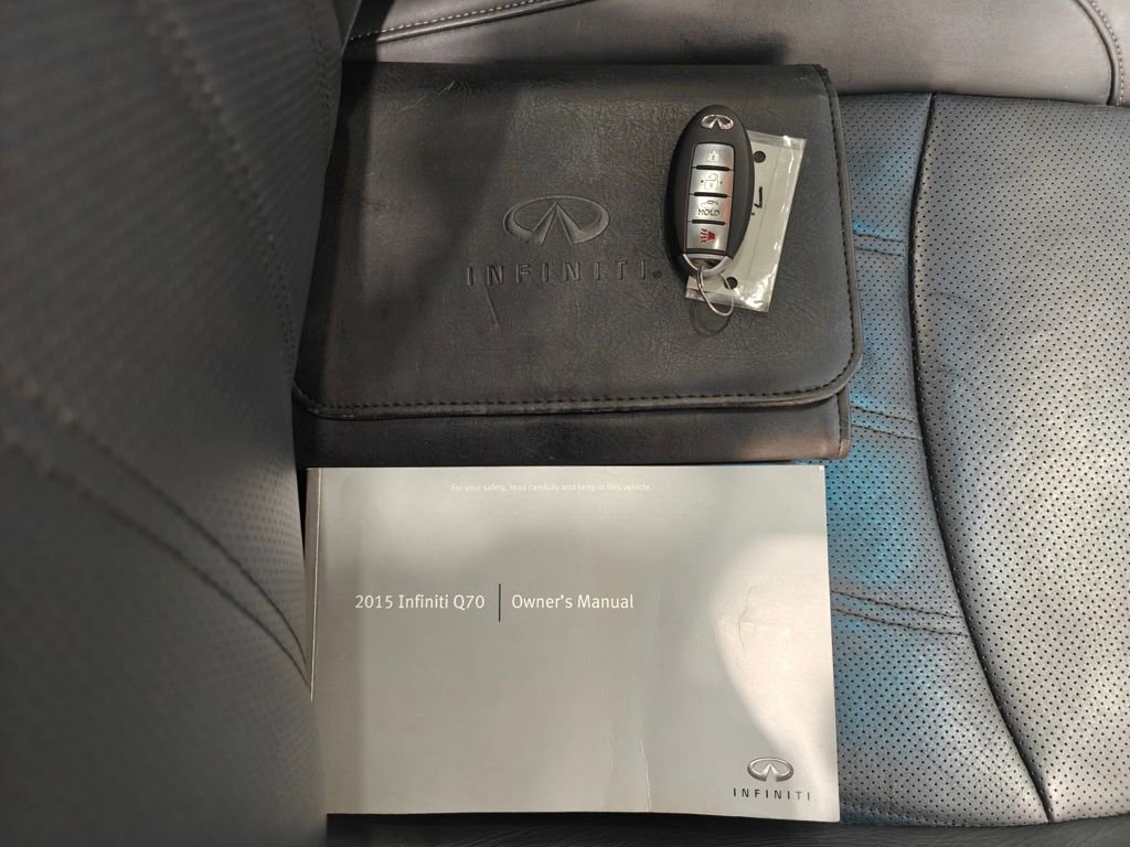 Used 2015 INFINITI Q70 L 3.7 w/ Deluxe Touring Package image 40