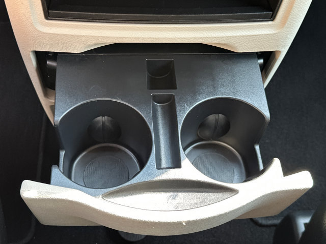 Used 2018 Dodge Grand Caravan SE w/ UConnect Hands-Free Group FWD image 35