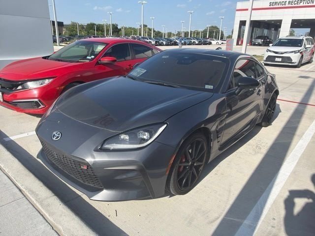 Used 2025 Toyota GR86 Premium w/ Performance Package RWD image 3