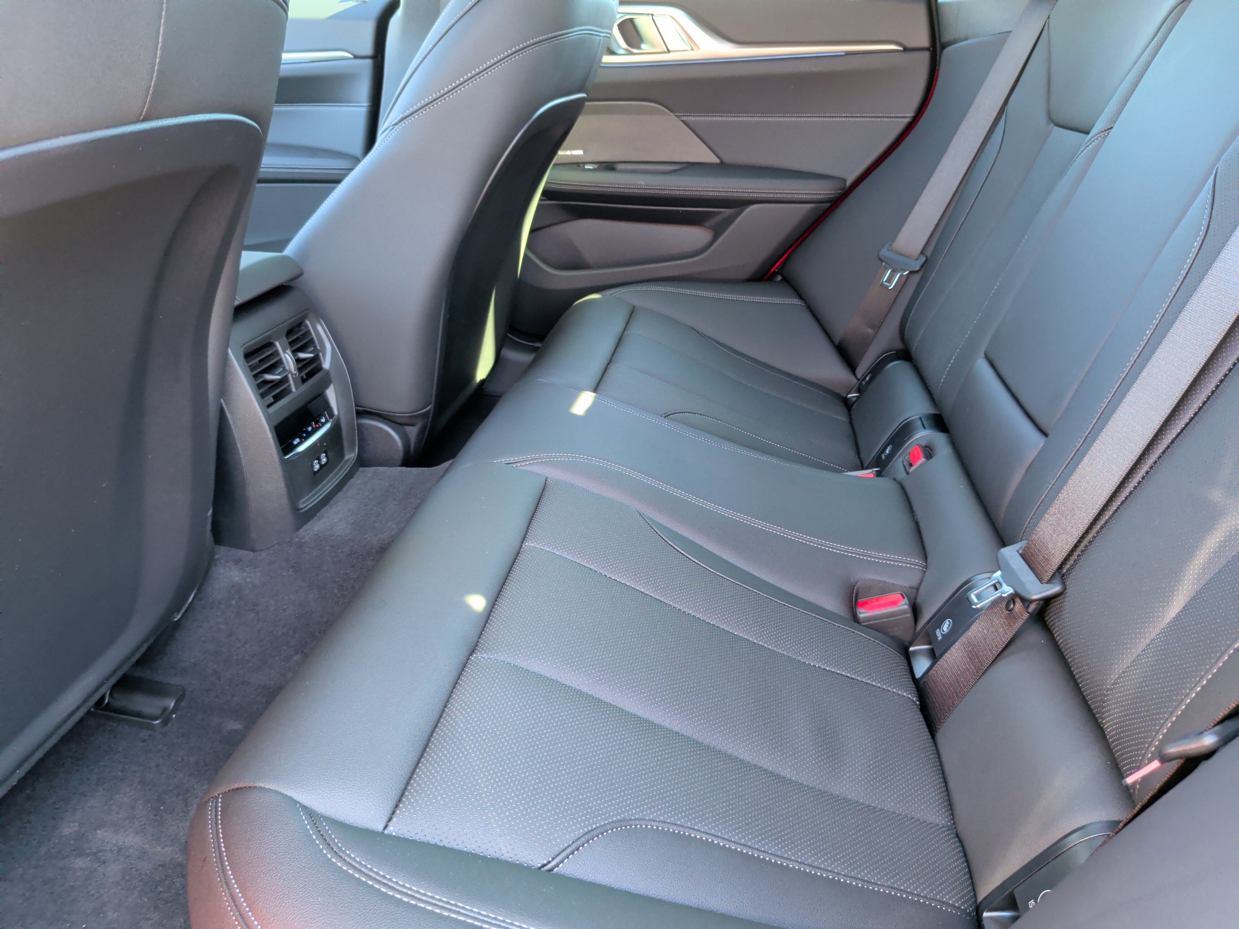 Certified 2025 BMW i4 M50 AWD/4WD image 34