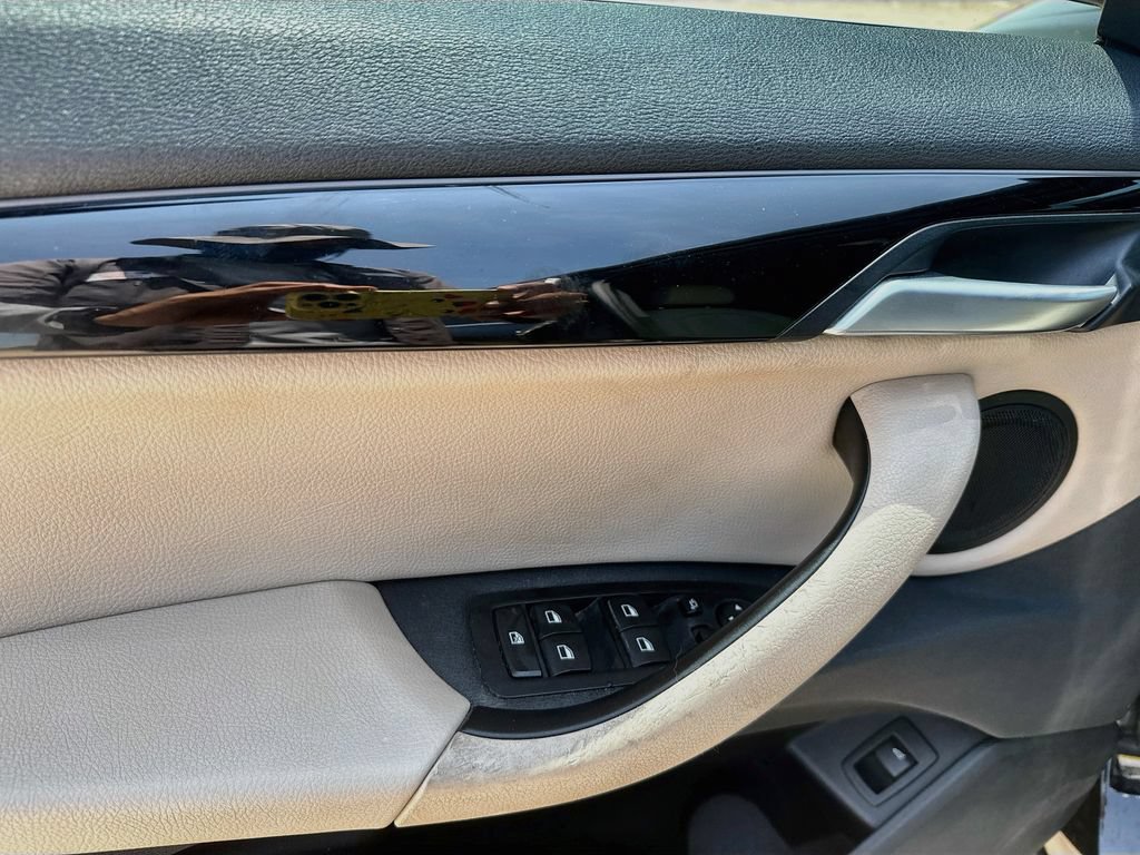 Used 2021 BMW X1 sDrive28i w/ Convenience Package FWD image 9