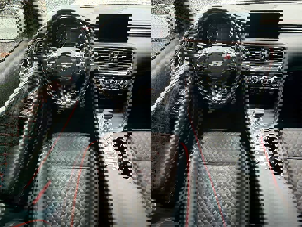 Used 2023 Genesis G70 3.3T w/ Sport Prestige Package image 20