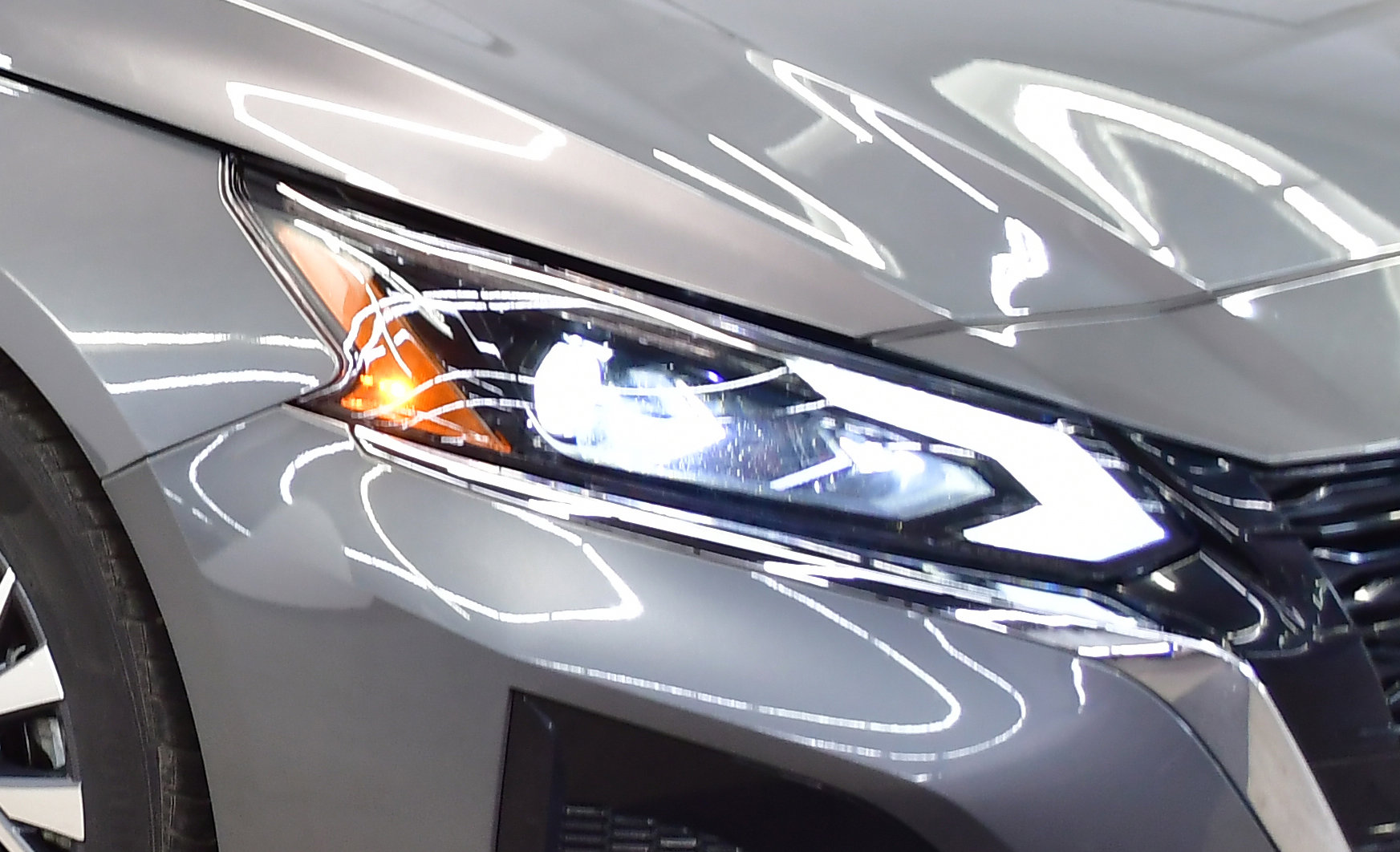 Used 2025 Nissan Altima 2.5 SV image 30