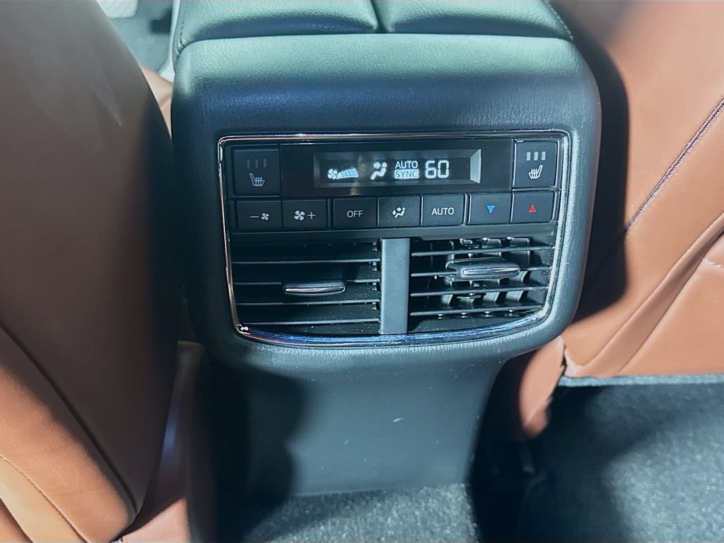Used 2018 MAZDA CX-9 Signature AWD/4WD image 27