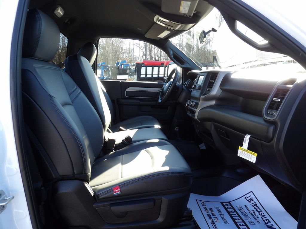 Used 2024 RAM 2500 Tradesman w/ Protection Group AWD/4WD image 32