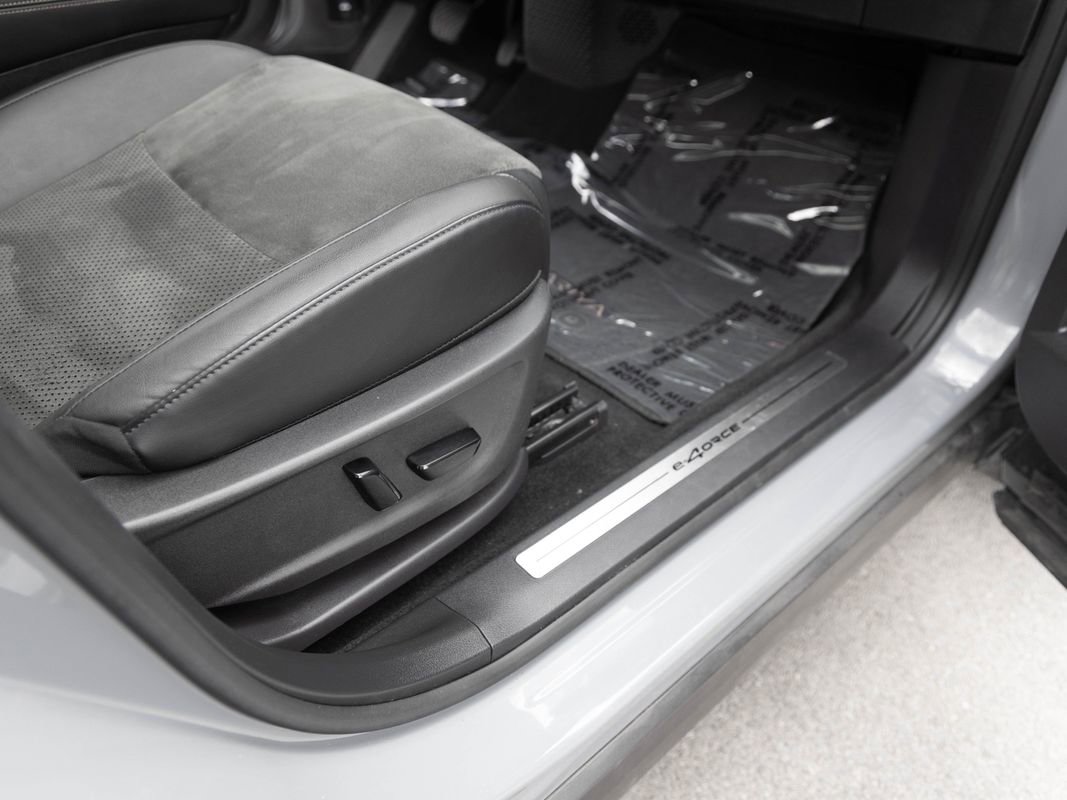 Used 2024 Nissan Ariya AWD image 24
