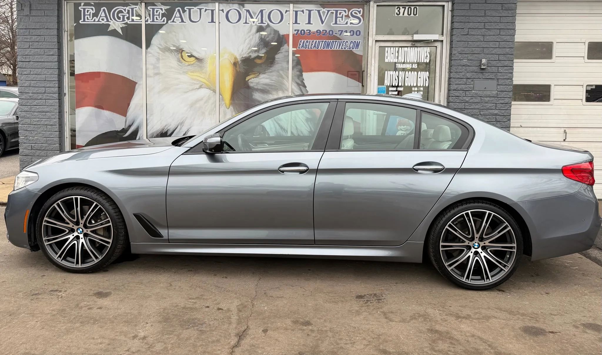 Used 2017 BMW 540i xDrive image 6