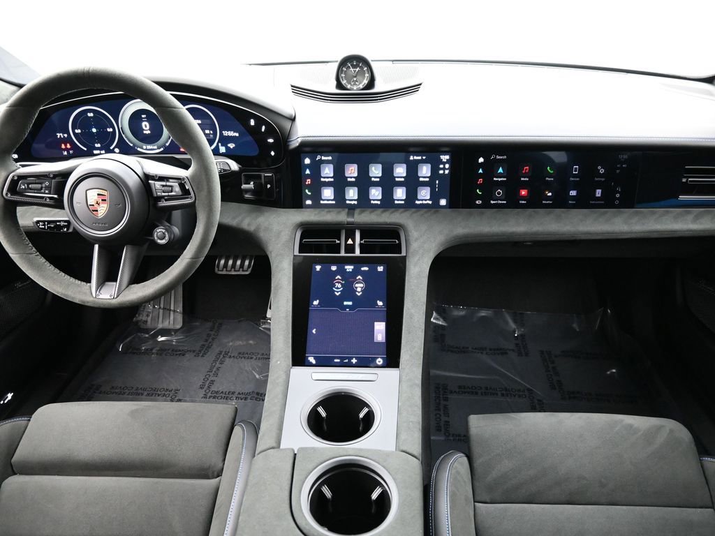 Certified 2025 Porsche Taycan Turbo GT image 6