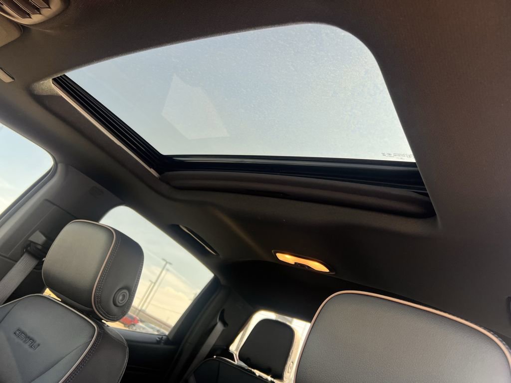 New 2026 GMC Canyon Denali image 23