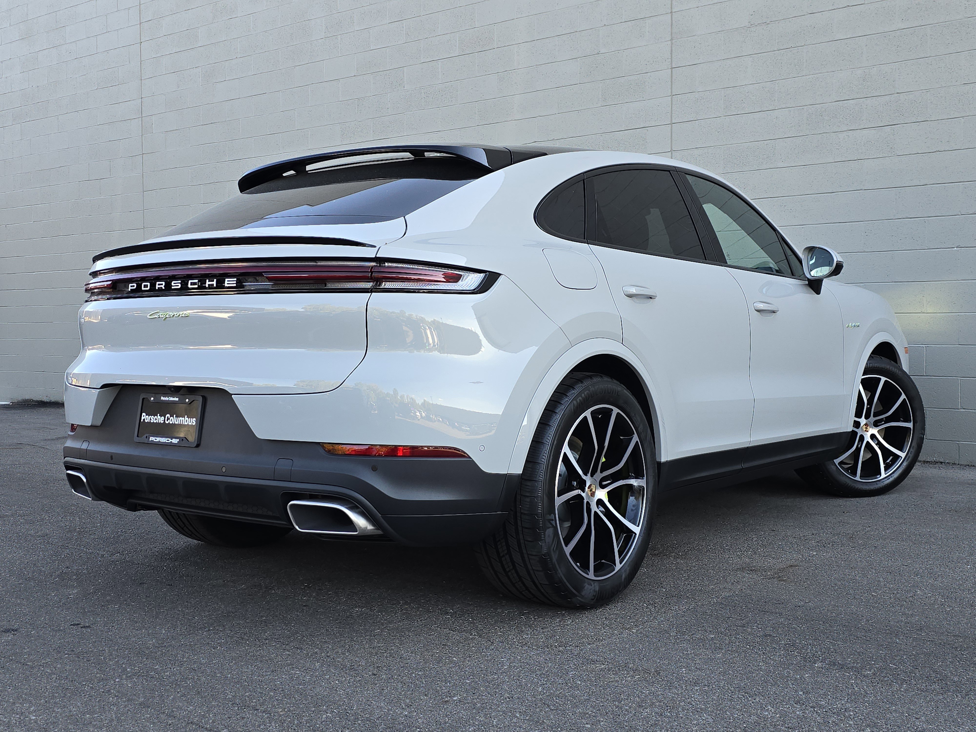 New 2026 Porsche Cayenne E-Hybrid image 9