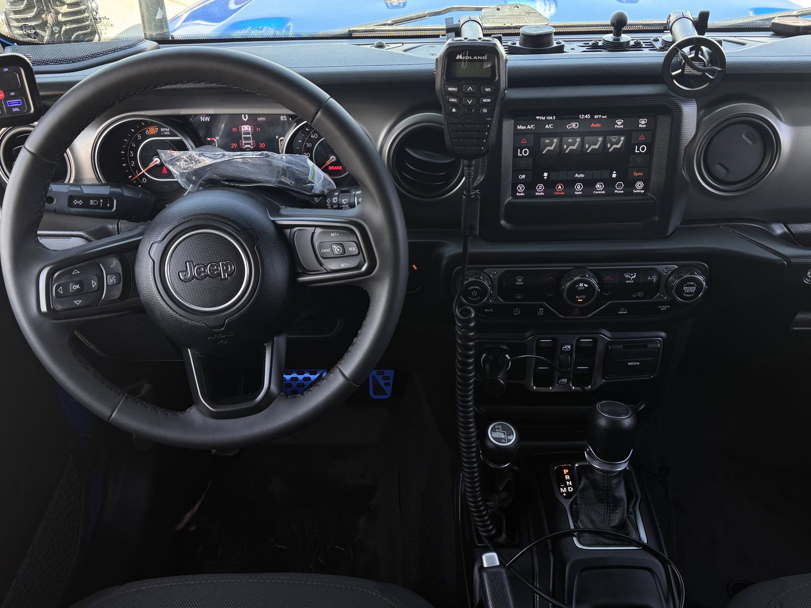 Used 2023 Jeep Wrangler Unlimited Sport AWD/4WD image 13