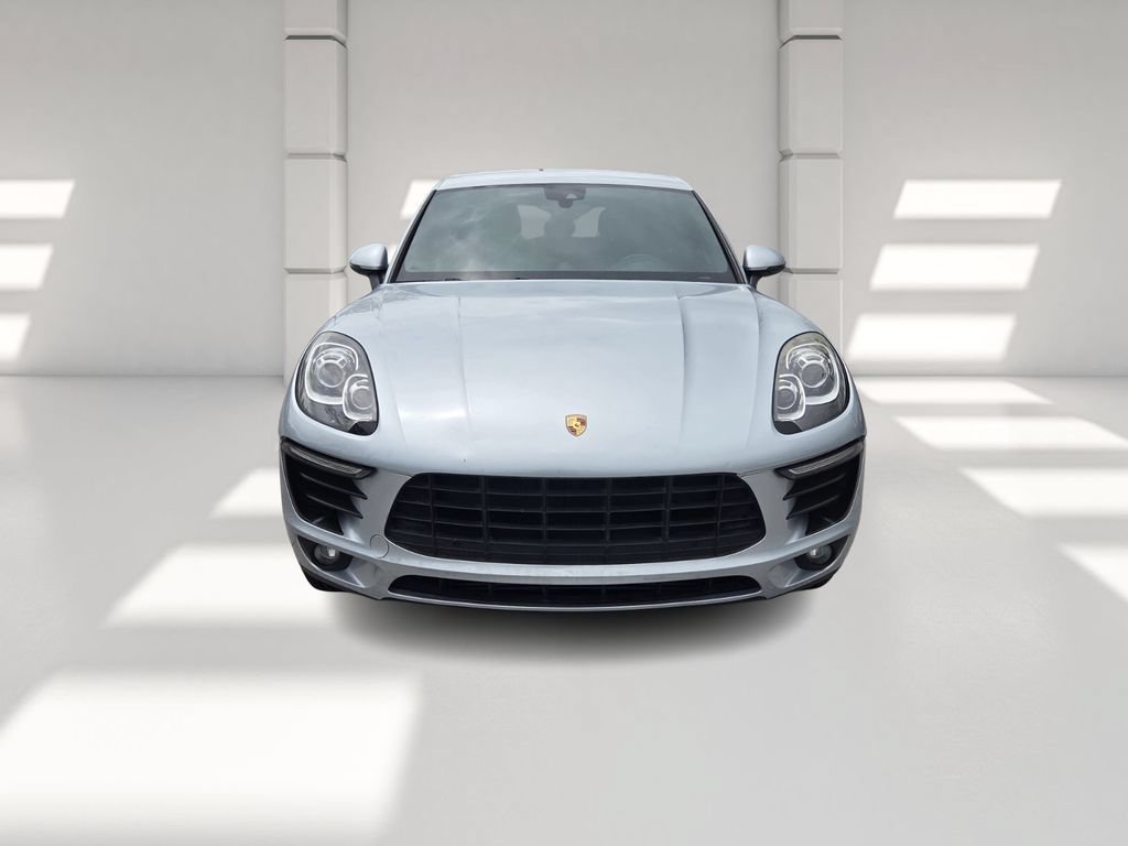 Used 2018 Porsche Macan AWD/4WD image 3