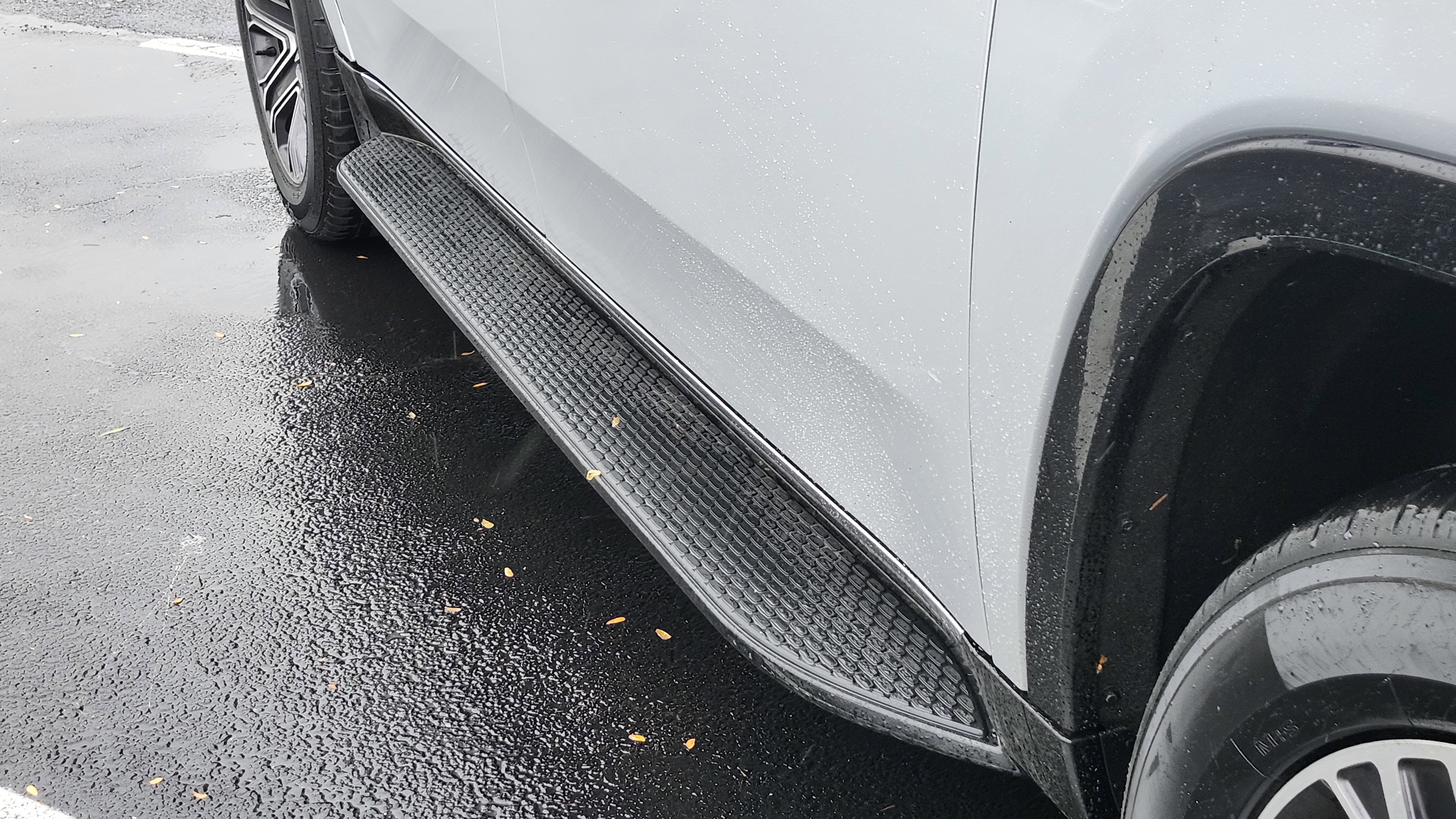 Used 2024 Jeep Wagoneer L Series II w/ Flexible Seating Group image 7