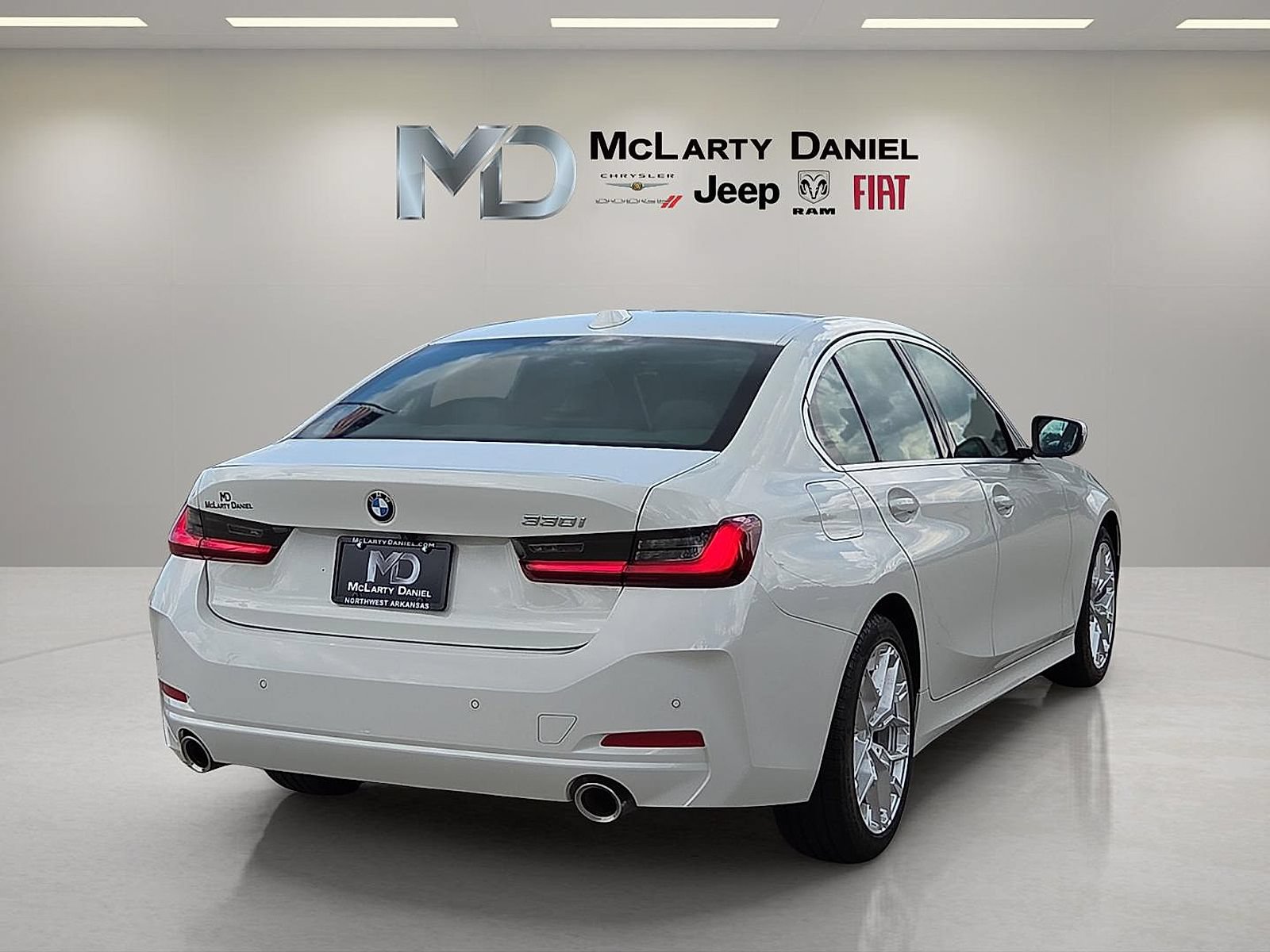 Used 2025 BMW 330i Sedan RWD image 5