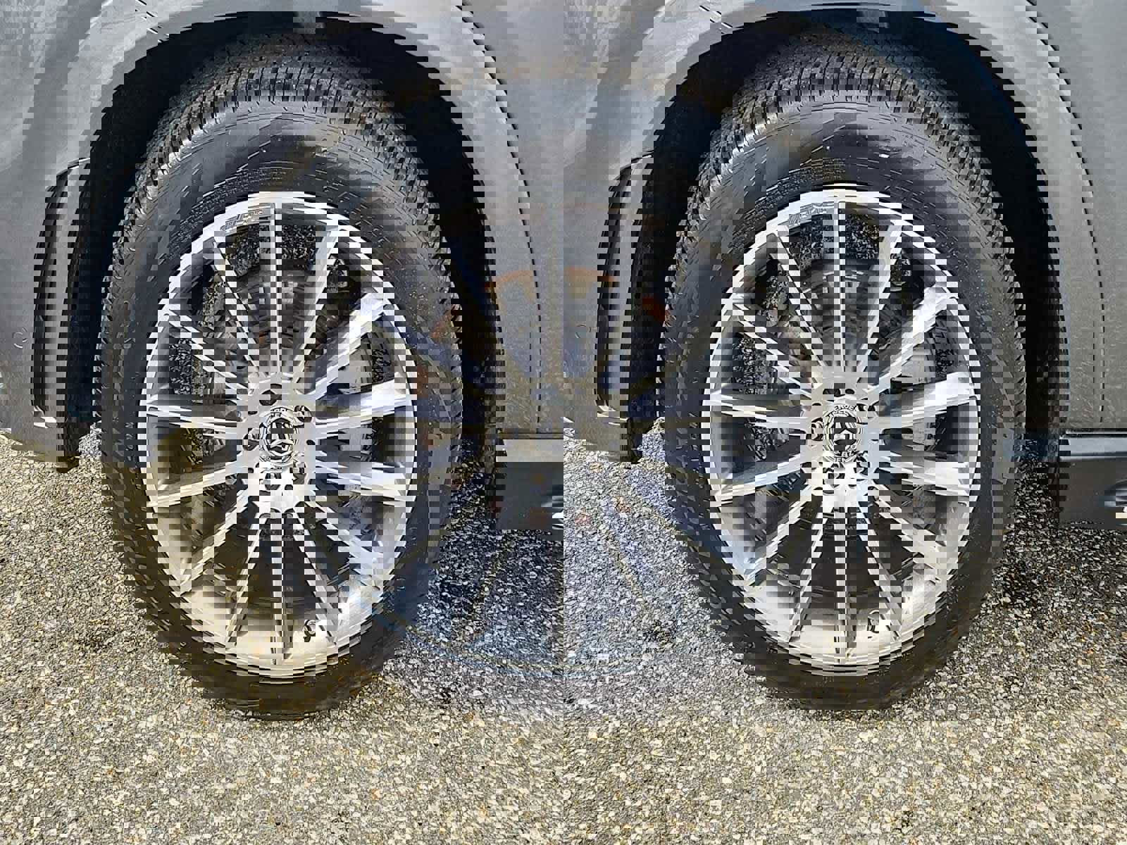 Used 2022 Mercedes-Benz GLE 350 4MATIC image 2