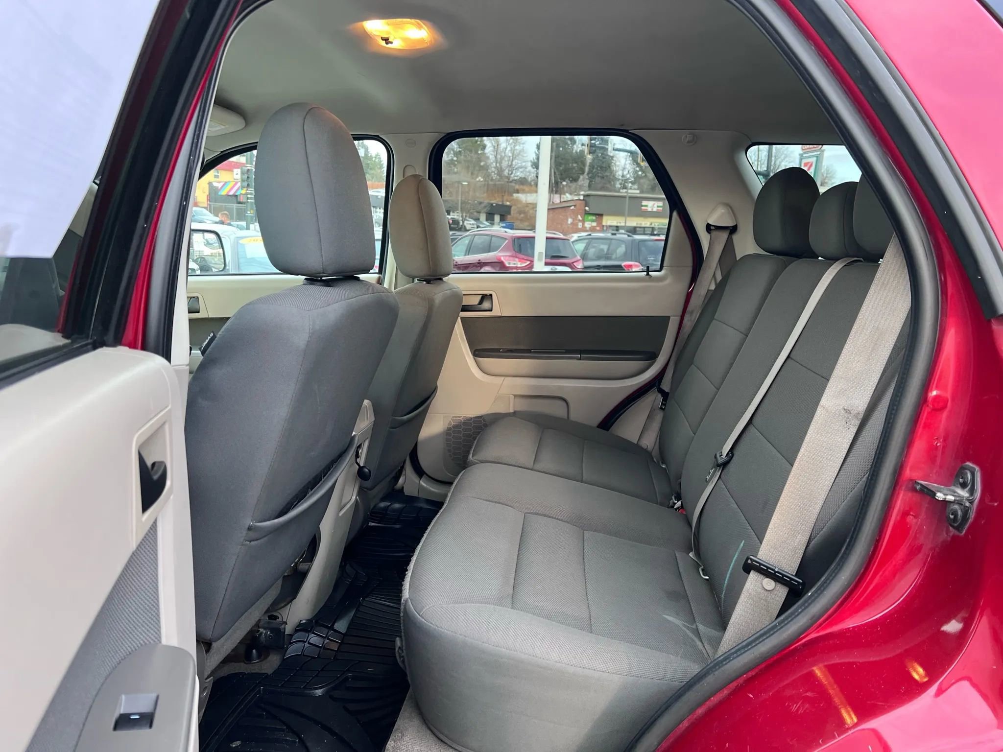 Used 2010 Ford Escape XLT image 15