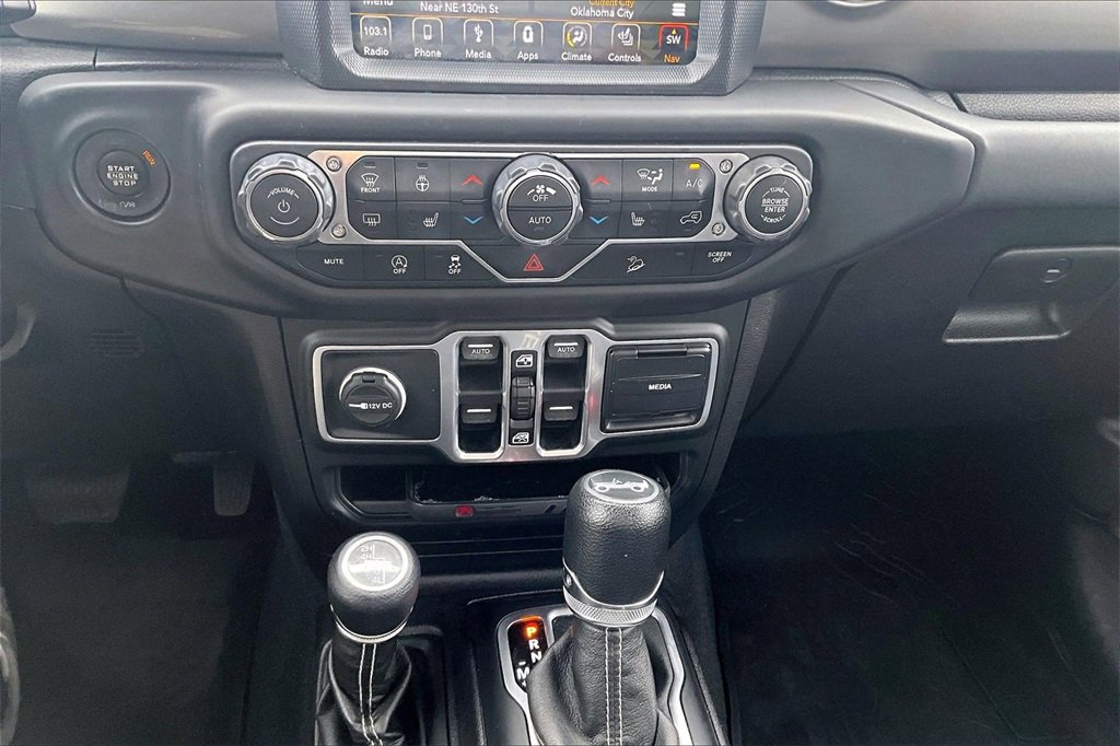 Used 2018 Jeep Wrangler Unlimited Sahara image 24