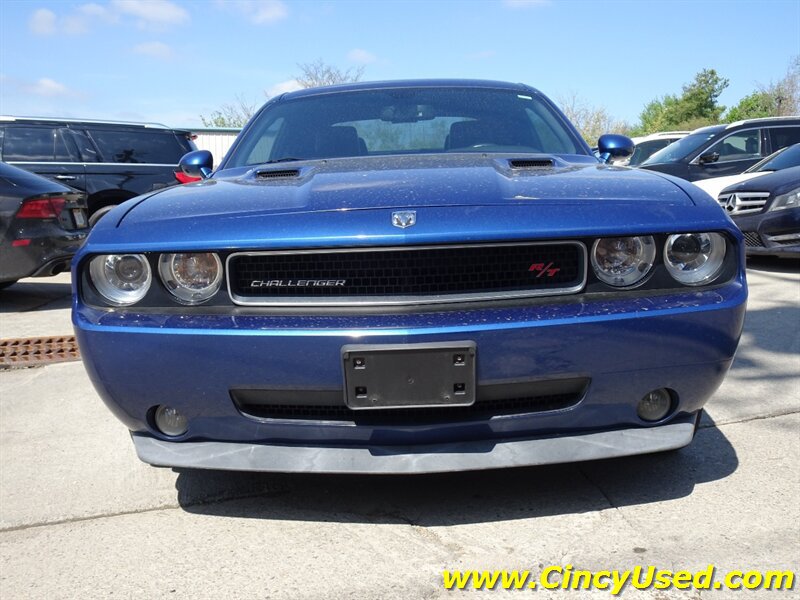 Used 2010 Dodge Challenger R/T RWD image 2