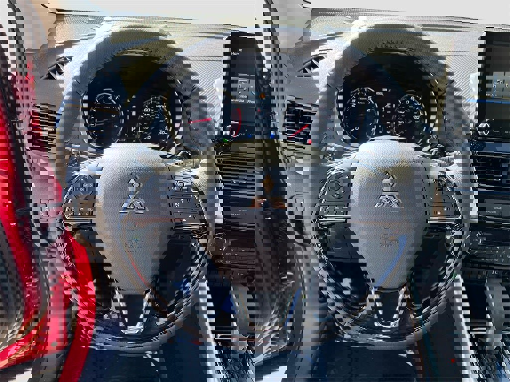 New 2026 Mitsubishi Eclipse Cross SE image 11