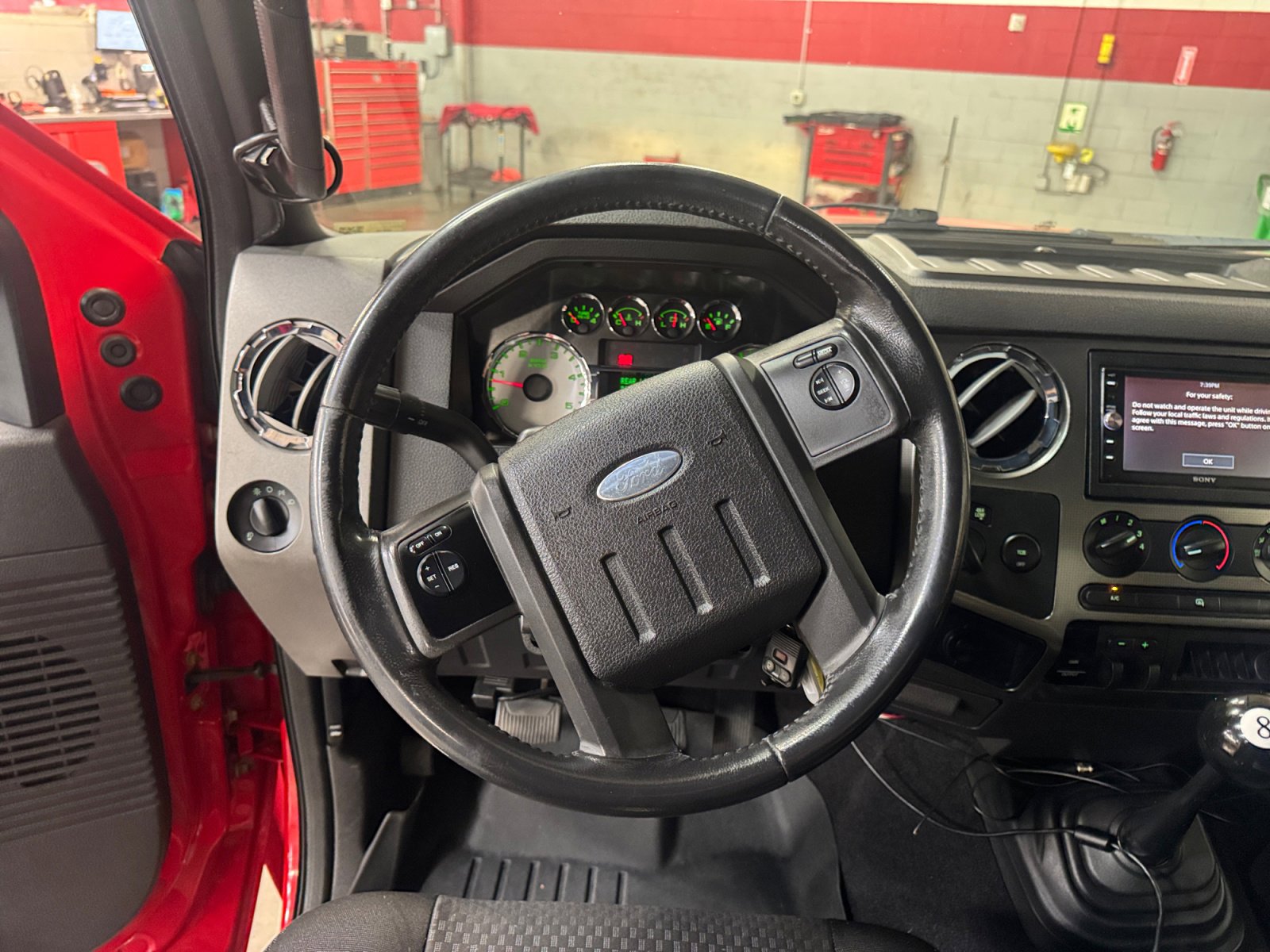 Used 2008 Ford F350 FX4 image 9