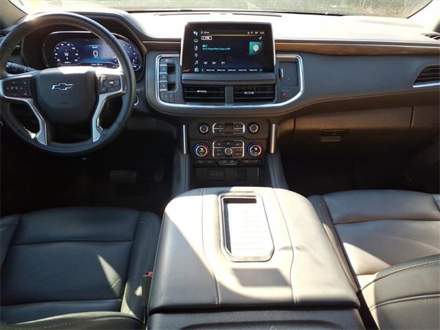 Used 2024 Chevrolet Suburban Z71 w/ Luxury Package image 12