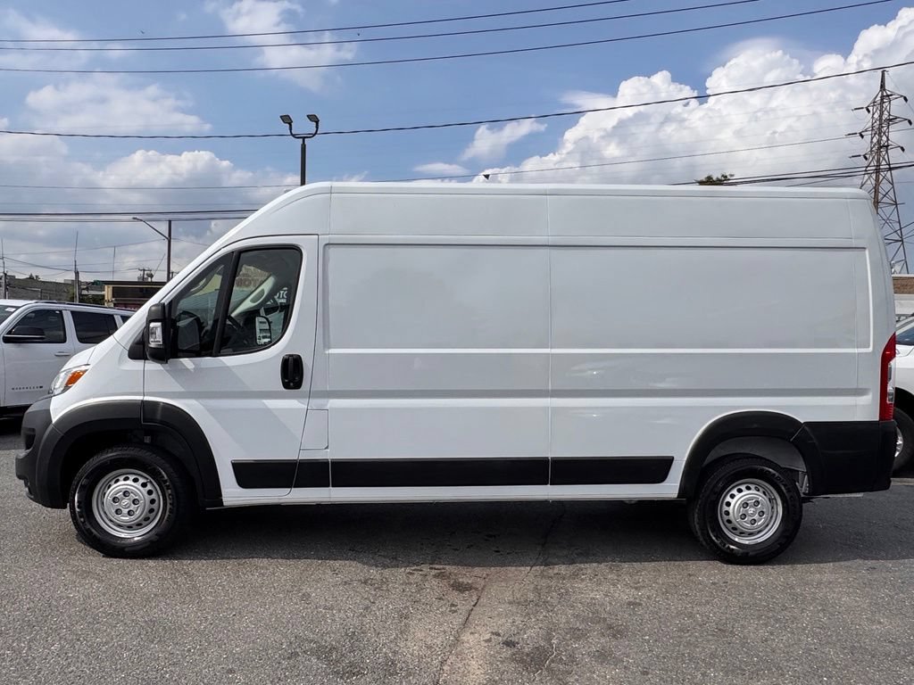 New 2026 RAM ProMaster 2500 w/ Convenience Group FWD image 4