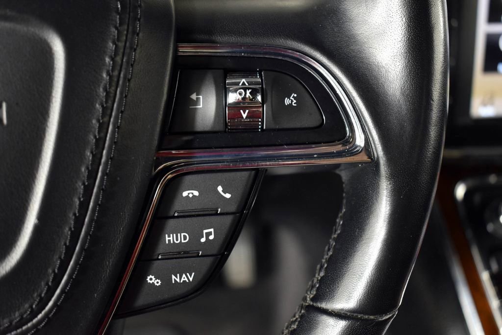 Used 2018 Lincoln Continental Reserve FWD image 38