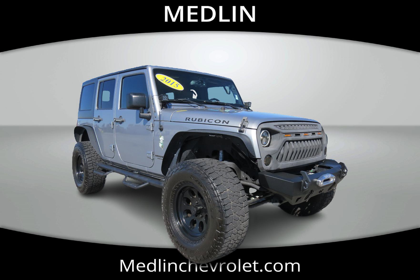 Used 2015 Jeep Wrangler Unlimited Rubicon w/ Connectivity Group image 2