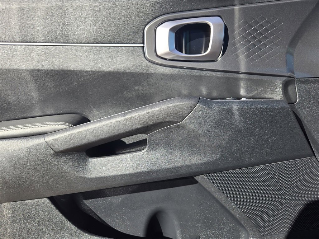 Certified 2025 Kia Sorento S image 22