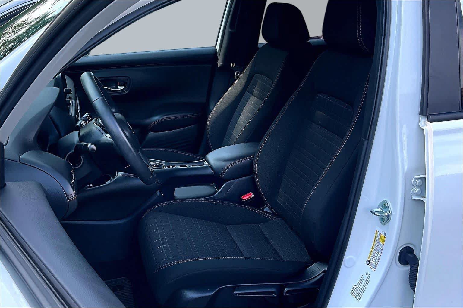 Used 2024 Honda HR-V Sport image 9