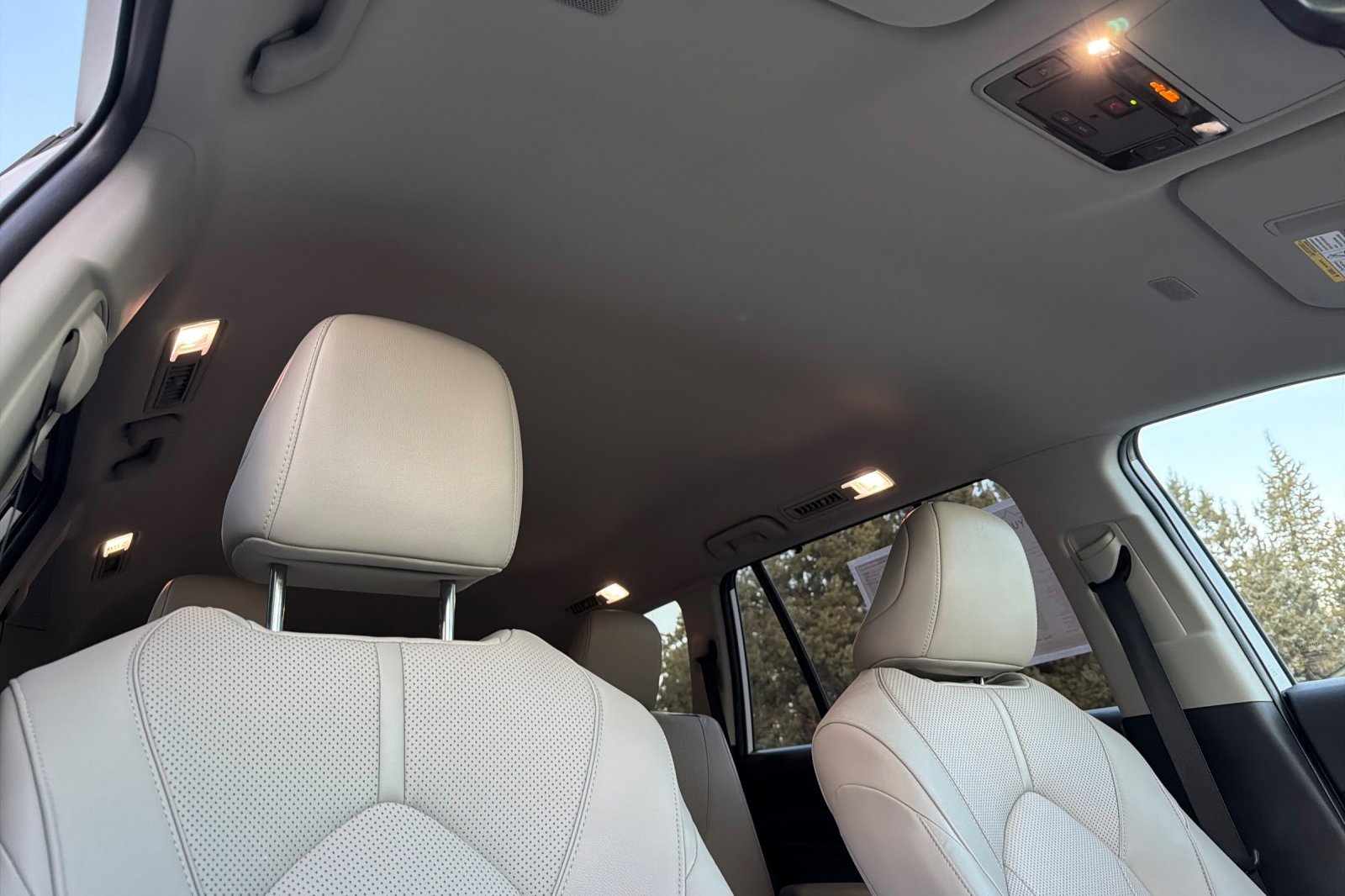 Used 2024 Toyota Grand Highlander Limited image 23