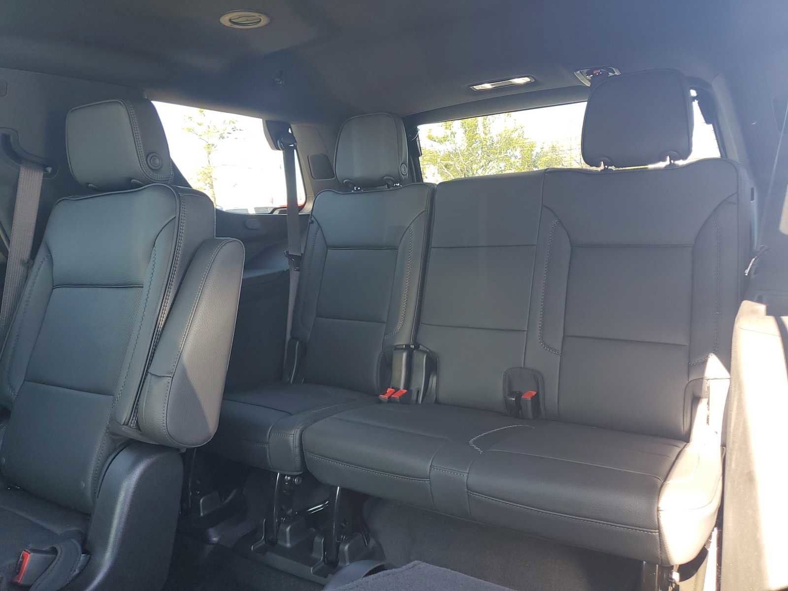 Used 2025 GMC Yukon Denali image 15