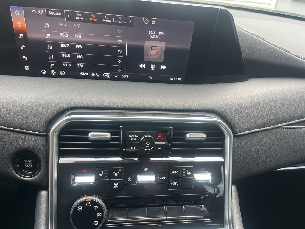 Used 2025 Nissan Armada SL image 18