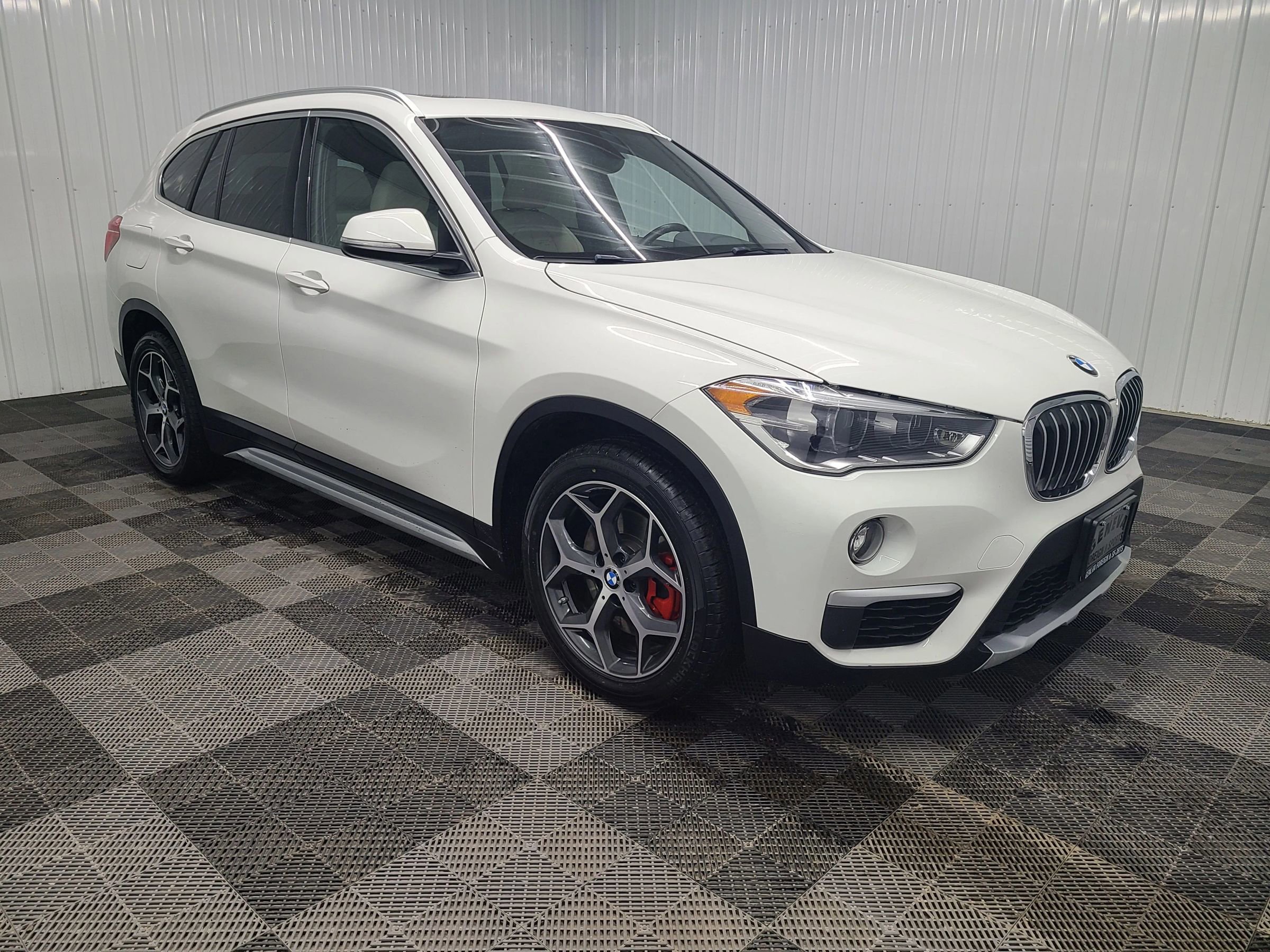 Used 2018 BMW X1 xDrive28i w/ Convenience Package image 4