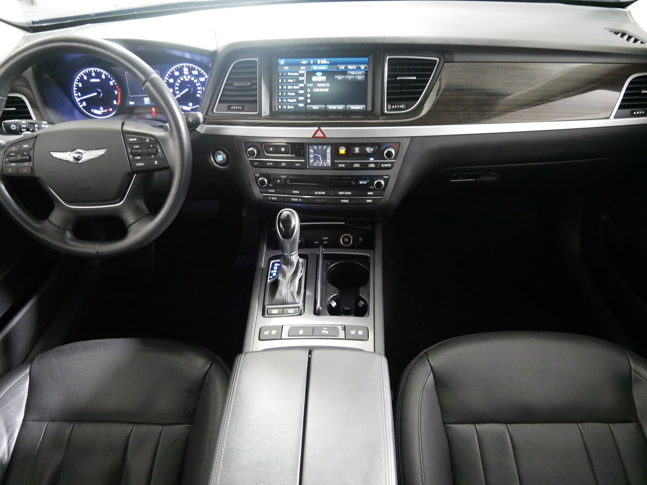 Used 2017 Genesis G80 3.8 w/ Option Group 02 image 10