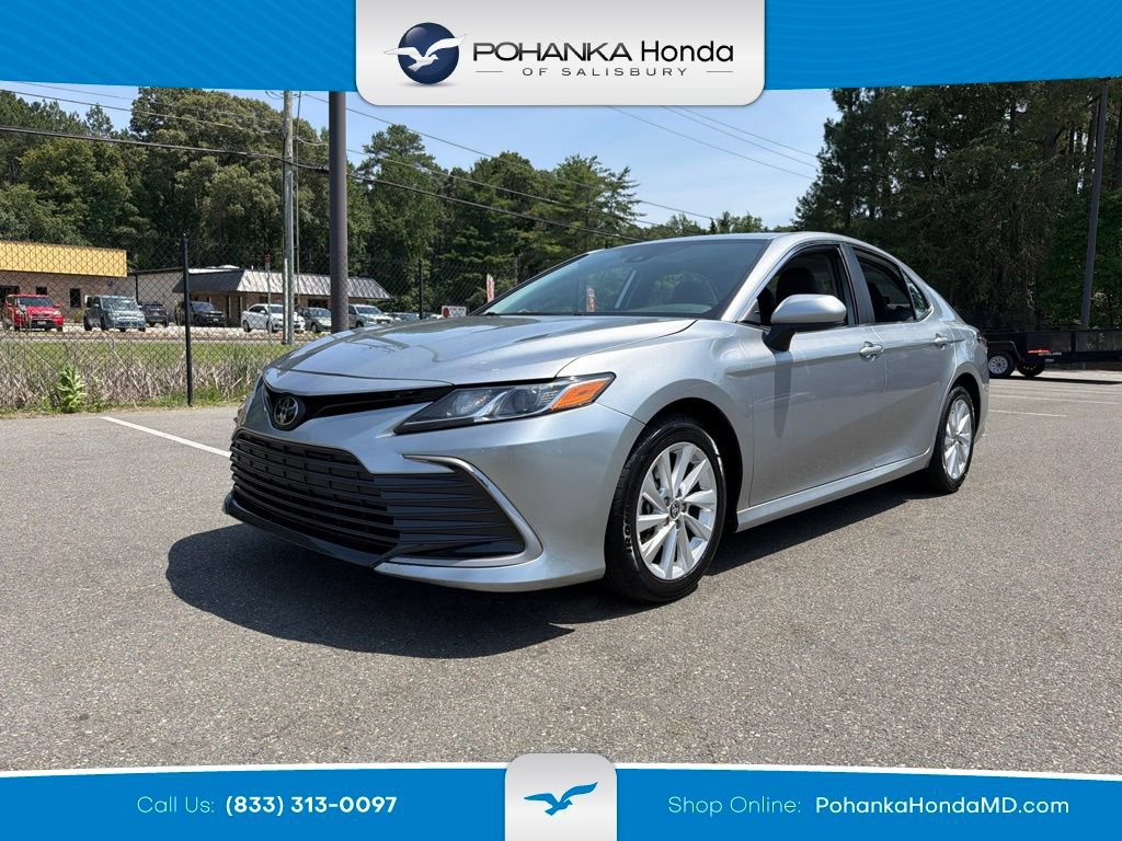 Used 2024 Toyota Camry LE FWD image 1