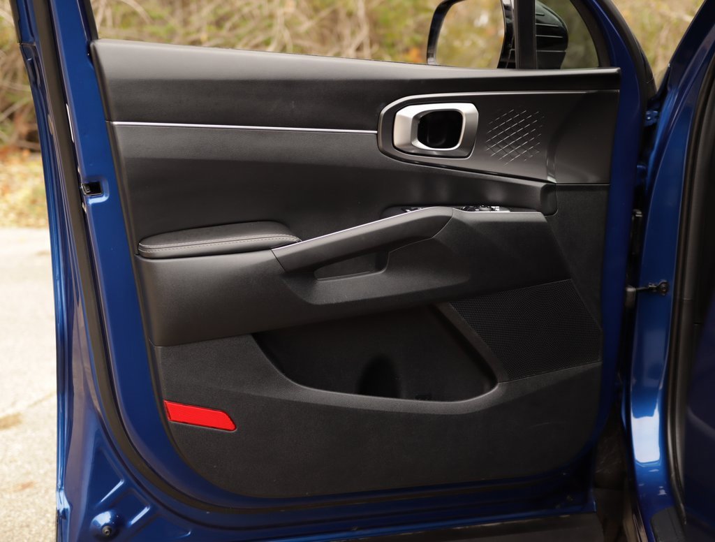 Used 2023 Kia Sorento S w/ Panoramic Sunroof Package image 27