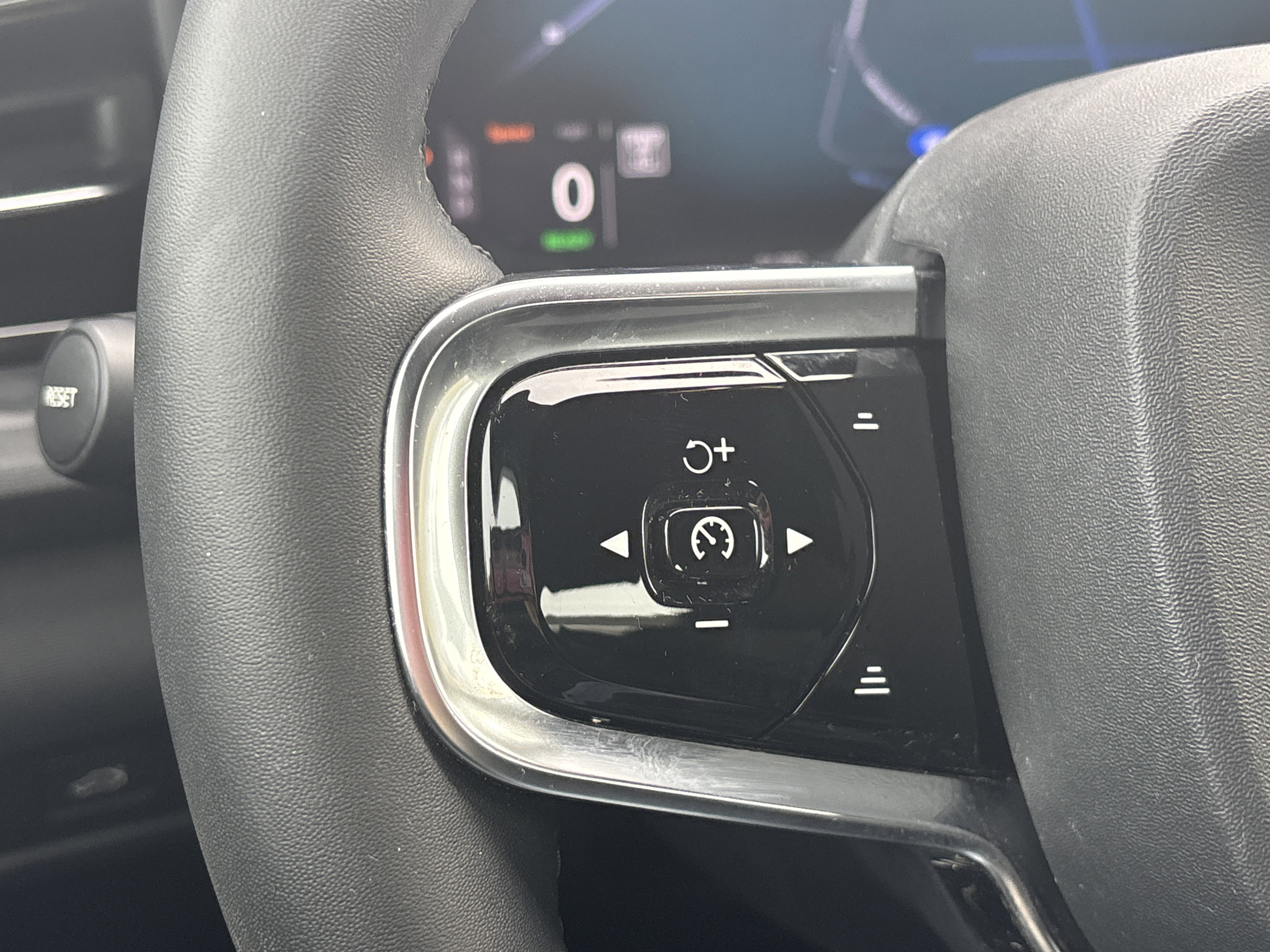 Used 2023 Polestar Polestar 2 image 24