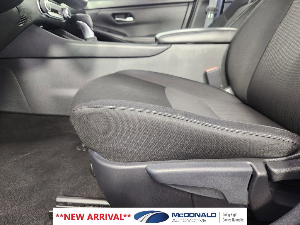 Used 2023 Nissan Sentra SV FWD image 11