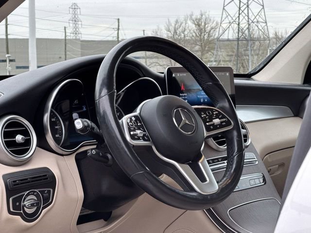 Used 2020 Mercedes-Benz GLC 300 4MATIC w/ Multimedia Package image 32