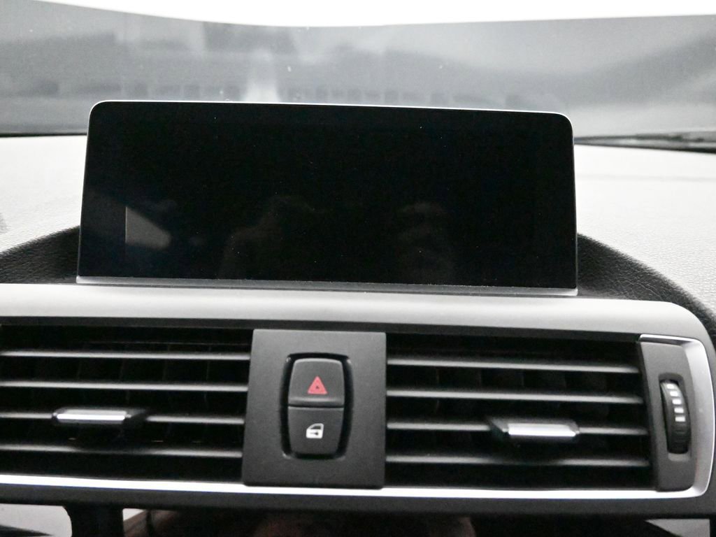 Used 2017 BMW M2 image 41