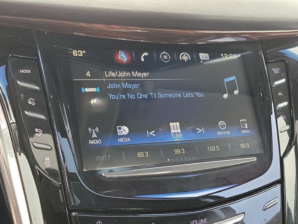 Used 2017 Cadillac Escalade Luxury AWD/4WD image 29