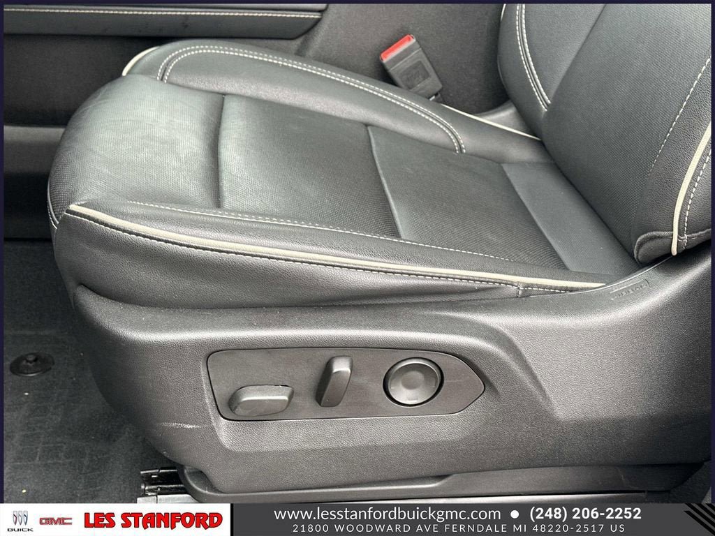 Used 2024 GMC Yukon XL SLT w/ SLT Premium Package AWD/4WD image 20