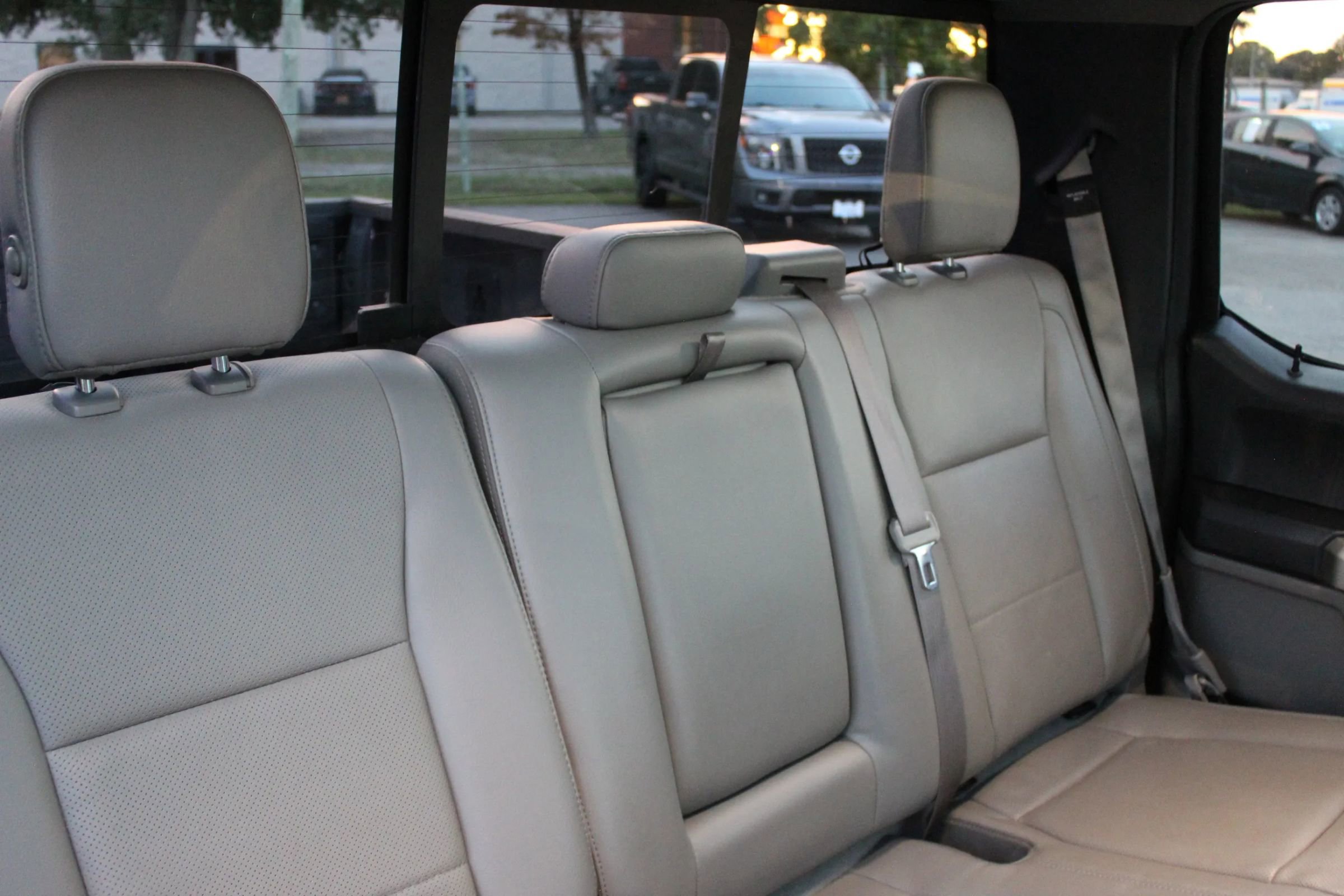 Used 2017 Ford F150 Lariat image 27