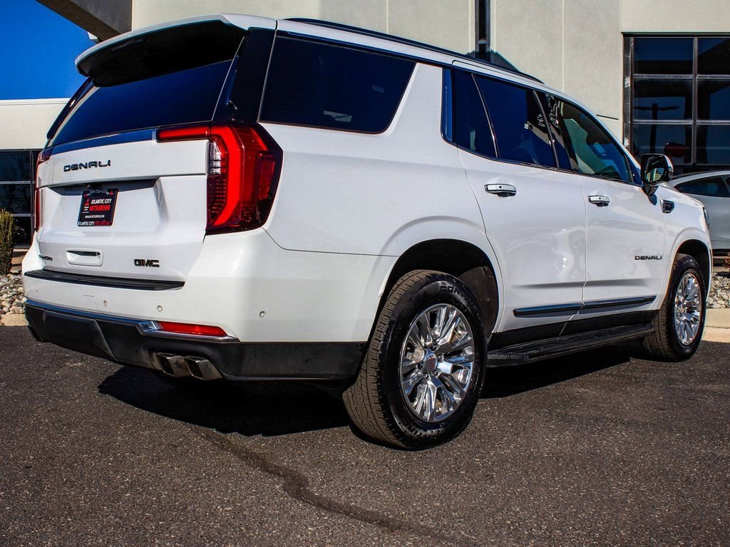 Used 2025 GMC Yukon Denali image 6