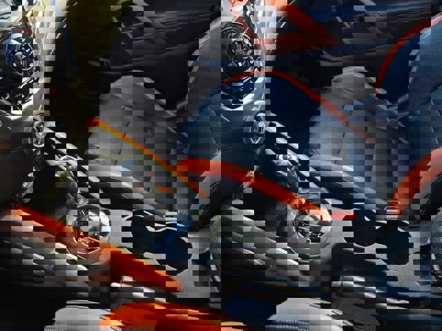 Used 2016 Hyundai Veloster Turbo image 25