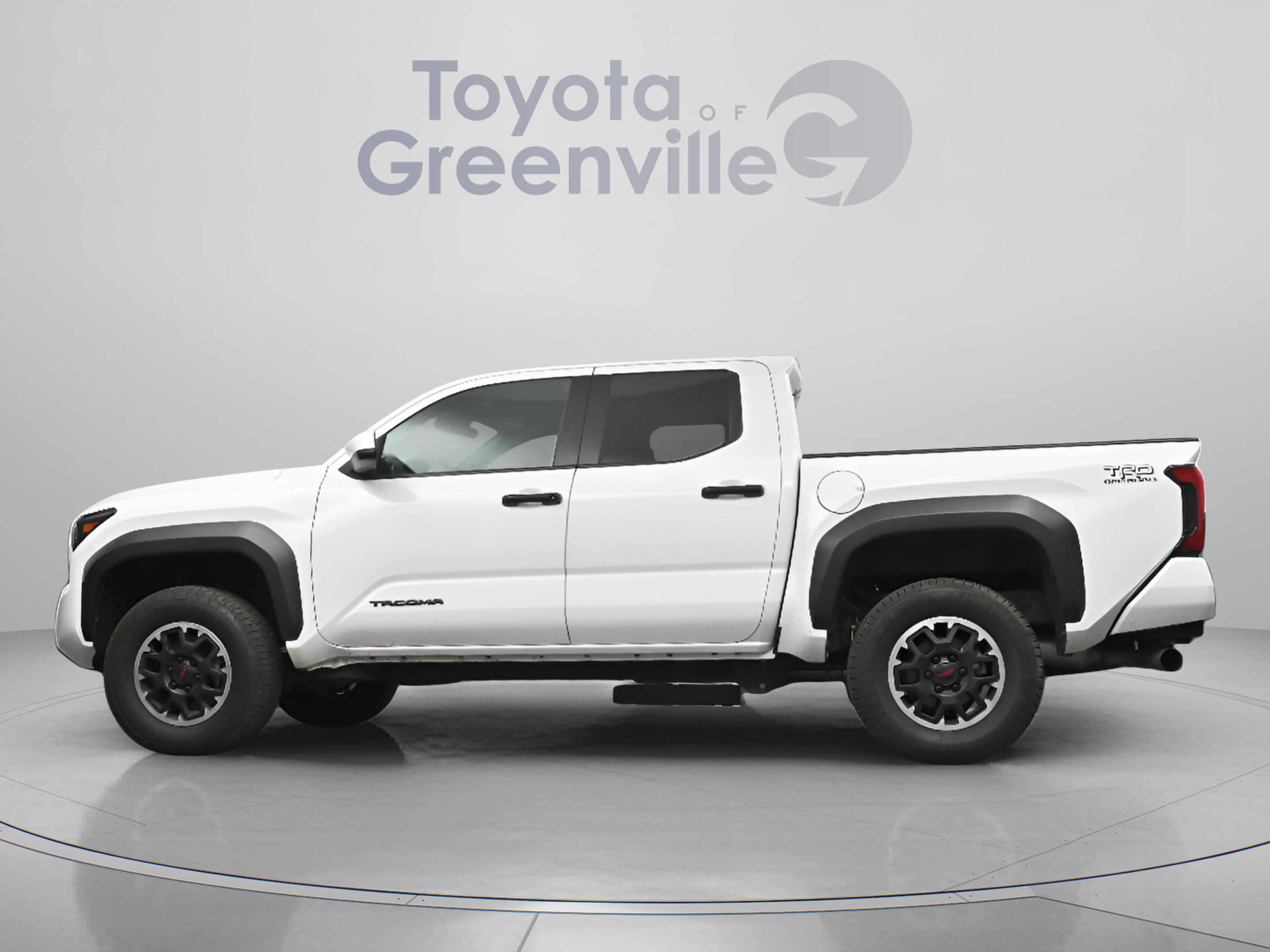 Certified 2024 Toyota Tacoma TRD Off-Road AWD/4WD image 7