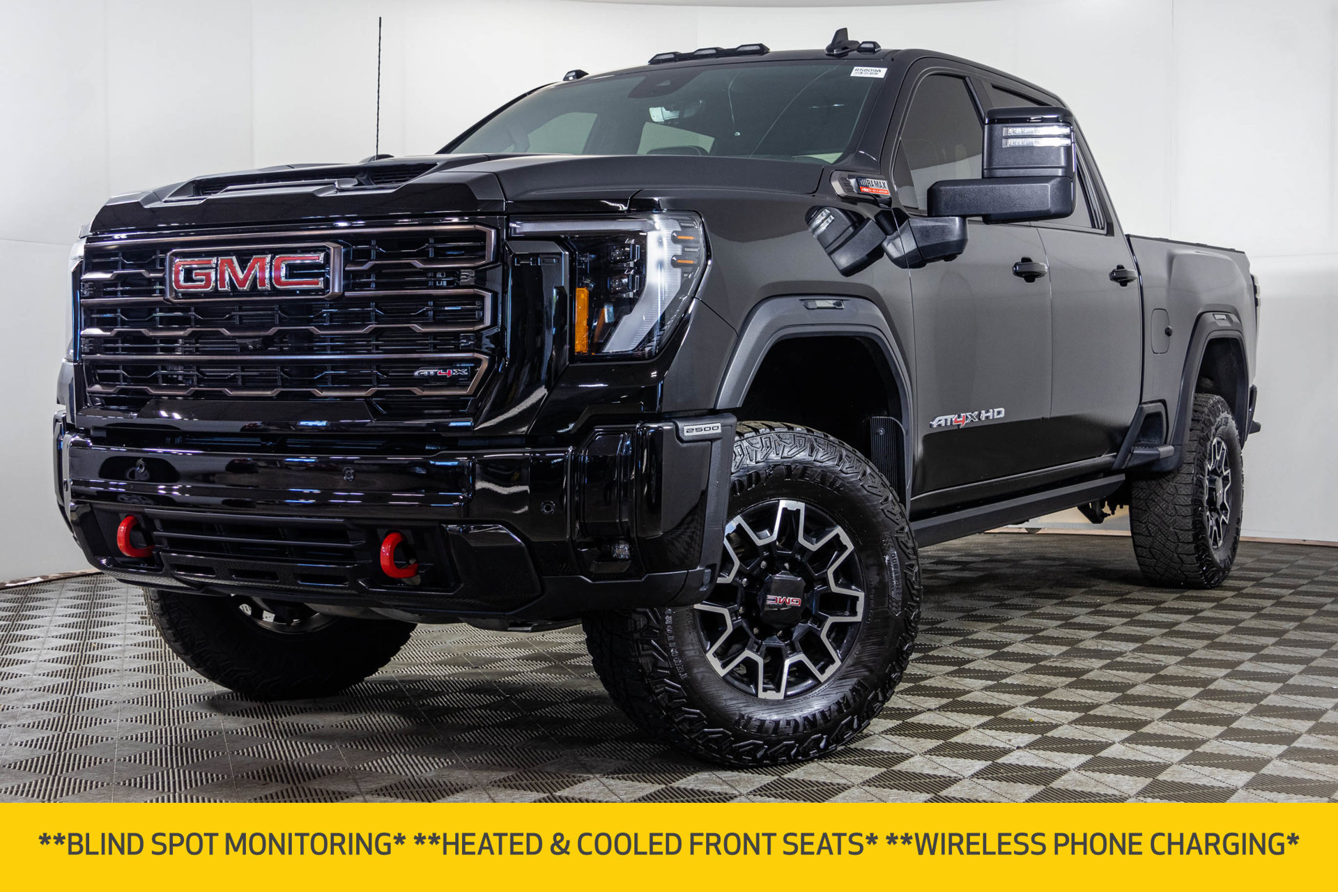 Used 2025 GMC Sierra 2500 AT4X AWD/4WD image 2