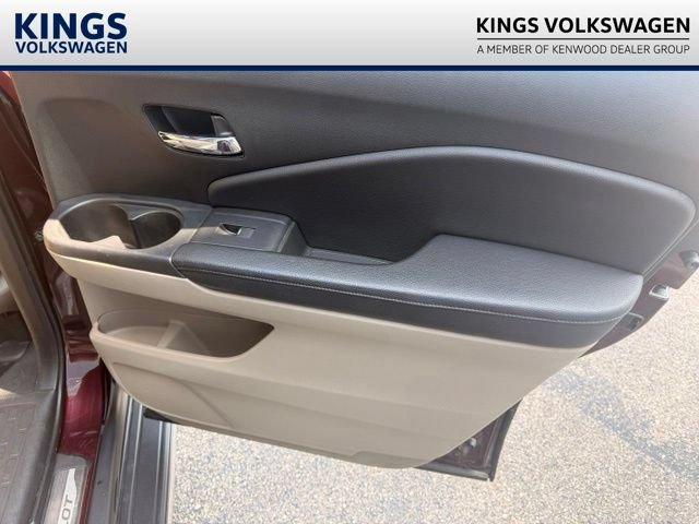 Used 2016 Honda Pilot Elite image 14