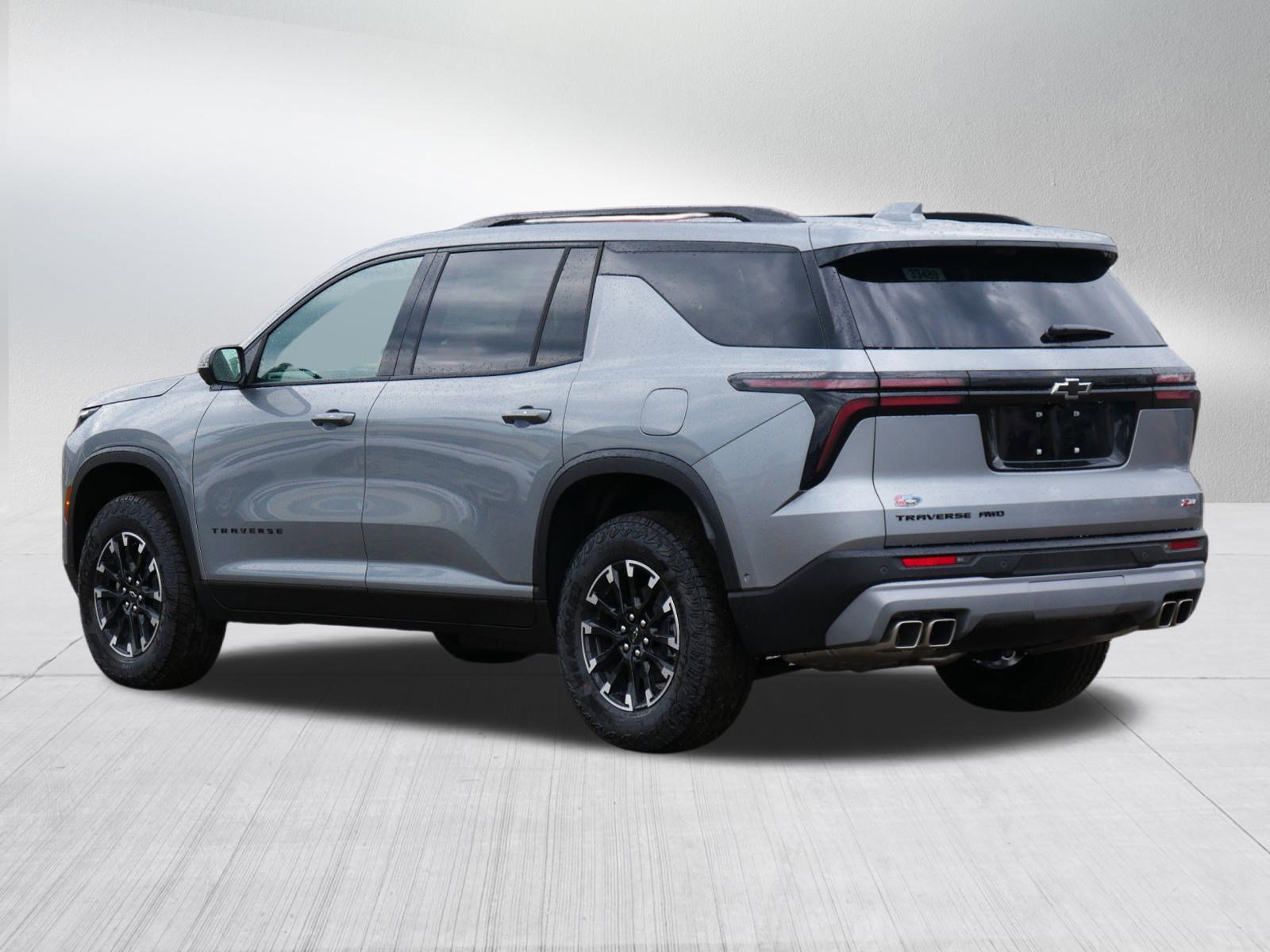New 2026 Chevrolet Traverse Z71 w/ Enhanced Driving Package image 3